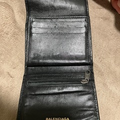 バレンシアガ　財布　300円、日本札入りませんの画像