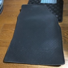 日産ノート純正マット5枚セットE11の画像