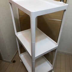 3段キャスター付き収納ワゴン　美品の画像