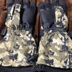 迷彩柄 電熱グローブ バッテリー付き　※充電アダプターなし　未使用の画像