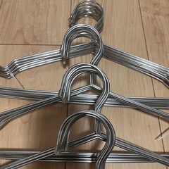 AUV 　ステンレスハンガーの画像