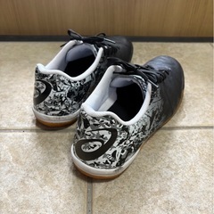 フットサル用 シューズ  26cmの画像