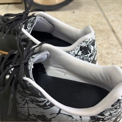 フットサル用 シューズ  26cmの画像