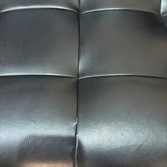 【1/3(土)午後引取り限定】2人掛けレザーソファ（黒）2,000円！の画像