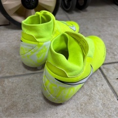 サッカースパイク 26cmの画像