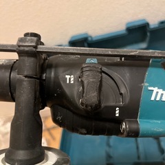 マキタ　18V充電式ハンマードリル　の画像