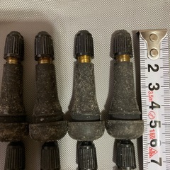 無料❗️大小8個タイヤ系？の画像