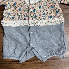 ベビー服ロンパース50-60cm 秋冬の画像