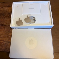 Apple MacBook Air (M2) 本体 箱付き状態良好の画像