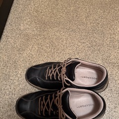 ROCKPORTスニーカーの画像