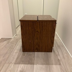 ナイトテーブル、サイドテーブル2個セットの画像