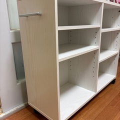 押入れ収納　キャスター付きの画像