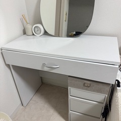 韓国風　ウェーブミラーの画像