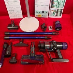 まる様取引き中　ダイソン③SV14V11 長さの違う２本のパイプ　次世代型デジタルモーターヘッド装備 の画像