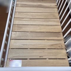 【千種区・吹上駅付近】カトージ ベビーベッド ハイタイプ レギュラーサイズ ホワイトの画像