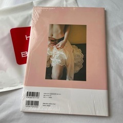 【最安値‼️】田中芽衣１ｓｔ写真集「１ＣＯＮ」の画像