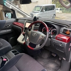 トヨタ ヴェルファイア の画像