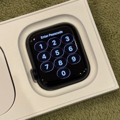 Apple Watch SE3 44mm GPSモデル 
ミッドナイトの画像