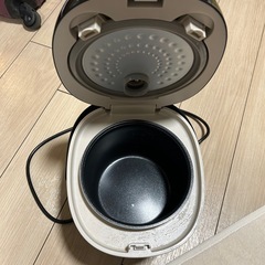 炊飯器の画像
