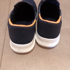 【お話し中】④未使用ジム用スリッポンシューズの画像