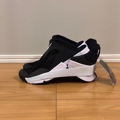 新品 NIKE ゴーフライイーズの画像