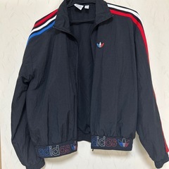 adidas レディースの画像