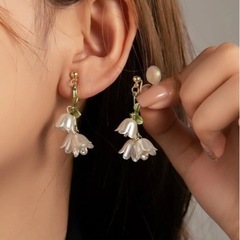 【新品】イヤリング＆イヤーカフ 5点セットの画像