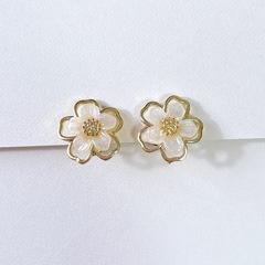 【新品】イヤリング＆イヤーカフ 5点セットの画像