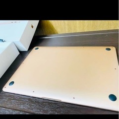 M1チップ搭載13インチMacBook AẢi 
の画像