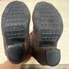 子供用のブーツの画像