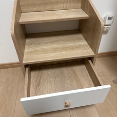 サイドテーブル/棚の画像