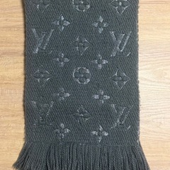 ルイヴィトン LOUIS VUITTON マフラー ロゴマニア シャインの画像
