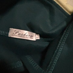 レディース　コート？　アウター　深緑の画像