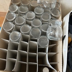 ガラス瓶　ハーバリウム　瓶　蓋付きガラス瓶　テーパー型　　の画像