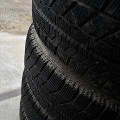 スタッドレスタイヤ　　
の画像