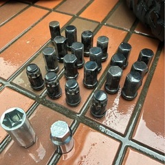 グッドリッジAll-TerrainT/A KO2 19年製　235/70 デリカの画像