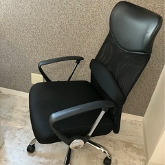 オフィスチェア 黒の画像
