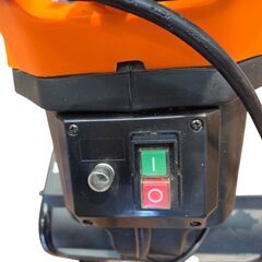 ウッドチップ YARDFORCE ヤードフォース 枝 粉砕機 ガーデン シュレッダー 移動式 枝木 剪定 YF5458の画像