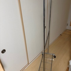 スチールハンガー　キャスター付きの画像