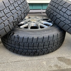 ダンロップ  スタッドレスタイヤ4本セットの画像