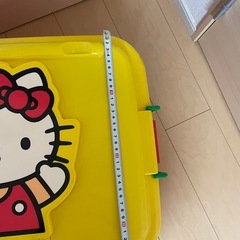 子どものオモチャ入れの画像