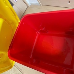 子どものオモチャ入れの画像