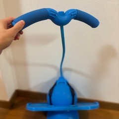 ジャンプして遊ぶジャンピングボール子供用の画像