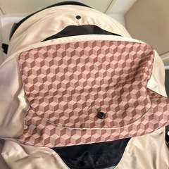 combi 両対面ベビーカーの画像