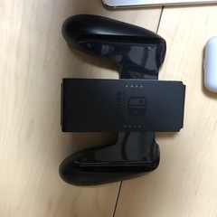 Switchパーツ、Bluetoothイヤホン、タブレットの画像