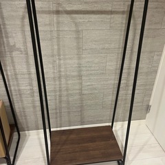 アイリスオーヤマ　ハンガーラック2つの画像