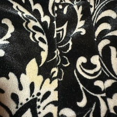 SOUP／スープ 9号（M相当） 花柄フレアスカート 黒白 裏地付きの画像