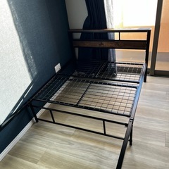 新品同様  ニトリ シングル　パイプベッド の画像