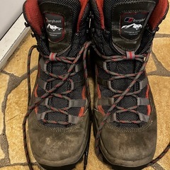 Berghaus 登山・トレッキングシューズ EU42（UK8）中古の画像