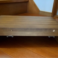 木製玄関台（日本製）の画像